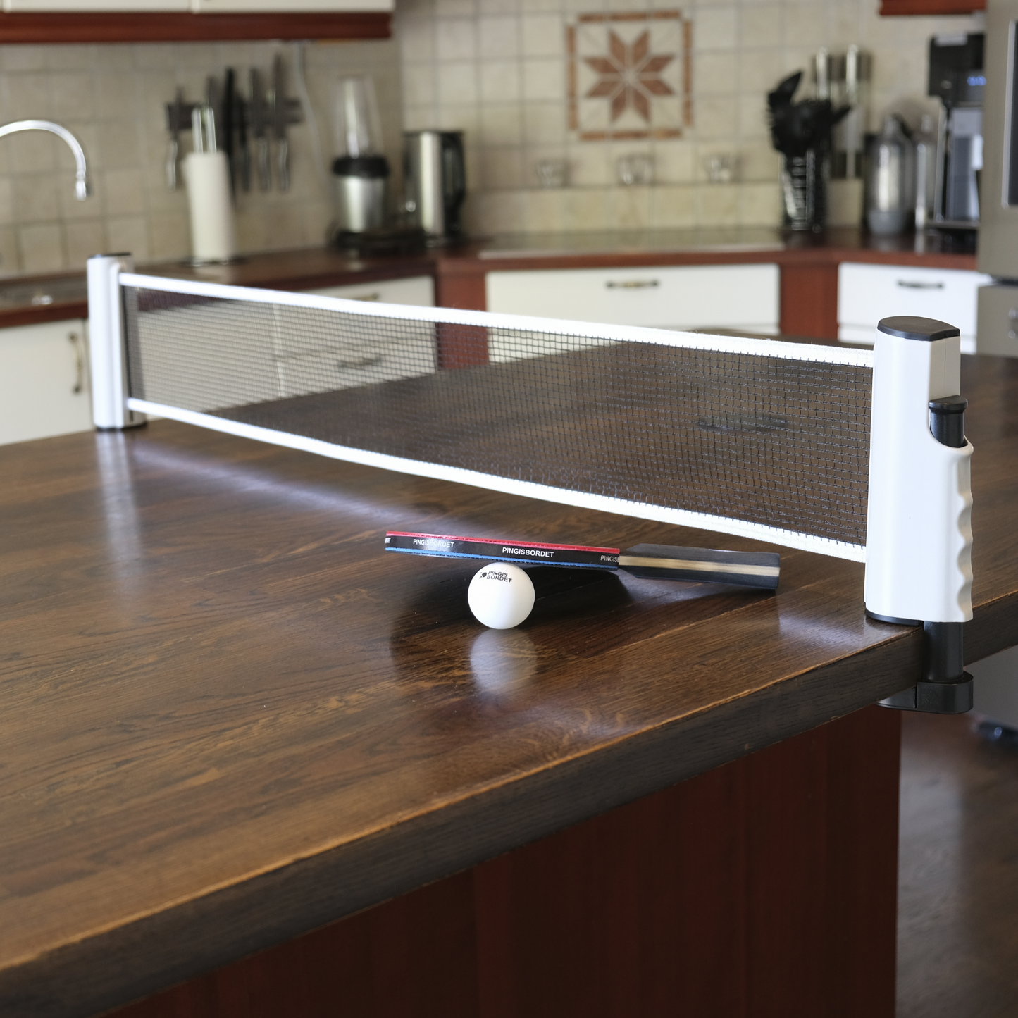 Ping pong table: complete set